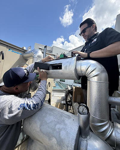 techs_IMG_0569_400x500